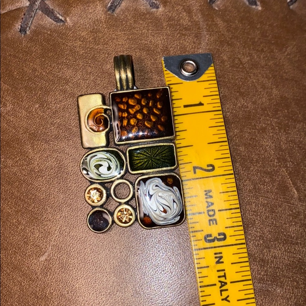 Four Premier Designs Enhancers - Picture 4 of 16